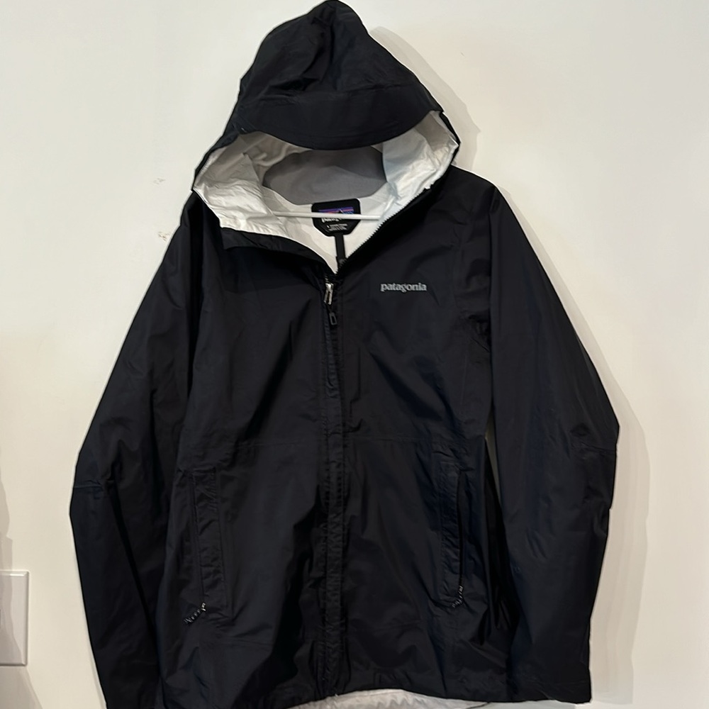 Patagonia Women’s Large Torrentshell Rain Jacket Black